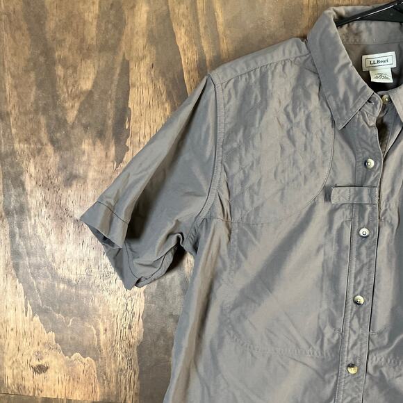 L.L. Bean Mens Shirt Brown Short Sleeve Button Up Chest Pockets 100% Nylon M - Picture 4 of 11